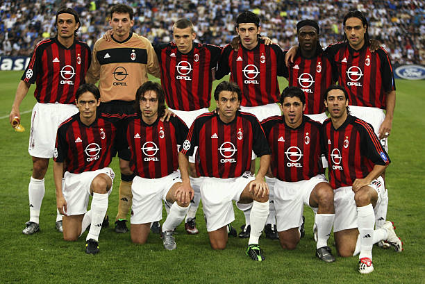 入尴尬境地 入尴尬境地